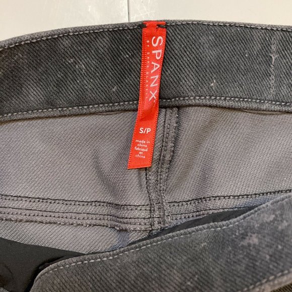 SPANX Women's Jean-Ish Ankle Legging in Gray/Black - Picture 4 of 10